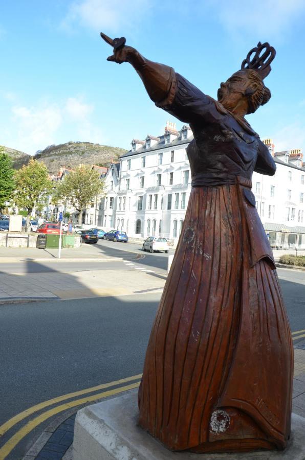 Audley Guest House Llandudno Eksteriør bilde