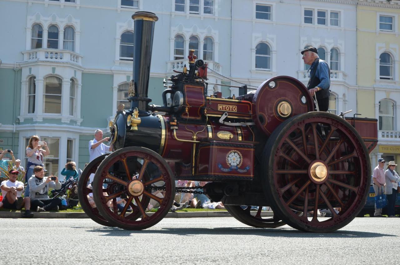 Audley Guest House Llandudno Eksteriør bilde